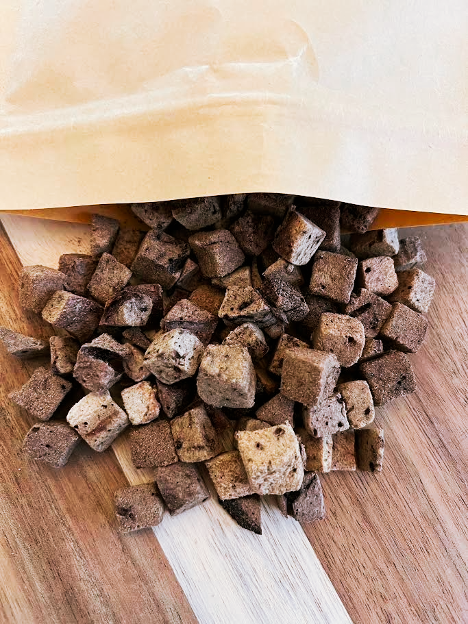 Freeze-Dried Lamb Liver Treats for Dogs & Cats – Single-Ingredient High-Protein Treat