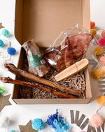 3 Raw Hounds Raw Strength Box, long-lasting chews for strong jaws and active dogs.